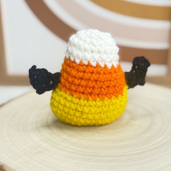 Handmade Crochet Candy Corn Bat Amigurumi – Kawaii Halloween Decor - Picture 5 of 6